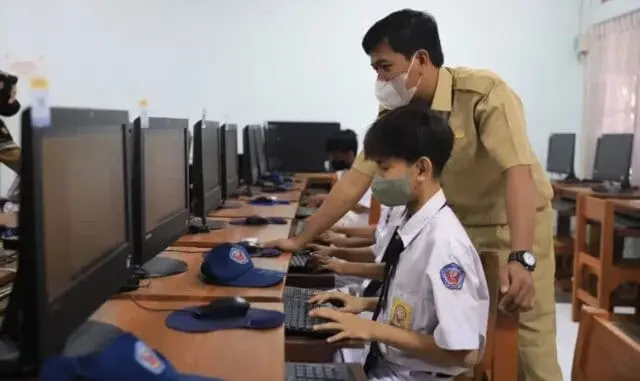 Kenapa Pilih Sekolah Swasta? Berikut Keunggulan dan Bantuan Pemkot Tangerang Kenapa Pilih Sekolah Swasta? Berikut Keunggulan dan Bantuan Pemkot Tangerang