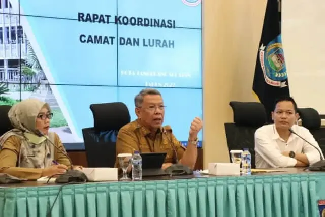 Gelar Rakor Camat dan Lurah se-Tangsel, Wali Kota Instruksikan untuk Benahi Data Pemilih Gelar Rakor Camat dan Lurah se-Tangsel, Wali Kota Instruksikan untuk Benahi Data Pemilih