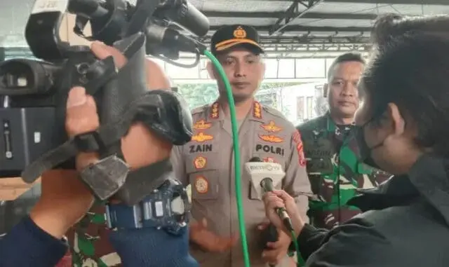 Bencana Banjir, Kapolres Dirikan Dapur Umum dan Posko Kesehatan di Ciledug Bencana Banjir, Kapolres Dirikan Dapur Umum dan Posko Kesehatan di Ciledug
