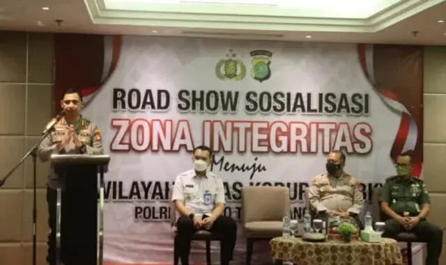 Road Show ZI, Kapolres Jelaskan Berbagai Kemudahan Pelayanan di Kota Tangerang Road Show ZI, Kapolres Jelaskan Berbagai Kemudahan Pelayanan di Kota Tangerang