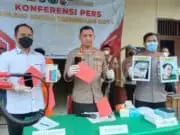 Parah! Begal Ponsel di Neglasari Bacok Mata Korban Terungkap, 1 Malam Begal 6 Lokasi Parah! Begal Ponsel di Neglasari Bacok Mata Korban Terungkap, 1 Malam Begal 6 Lokasi