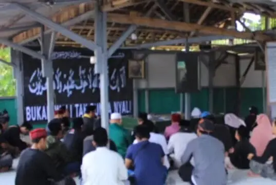 Makam Kramat Ki Buyut Jenggot Hendak Dipindah, Warga Bersatu Lawan Lippo Group Makam Kramat Ki Buyut Jenggot Hendak Dipindah, Warga Bersatu Lawan Lippo Group