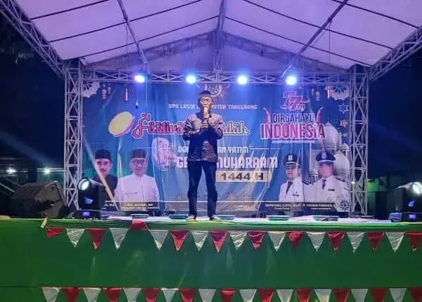 IMG-20220815-WA0007_copy_600x430 Ahyani Anibhani Anggota DPRD Kabupaten Tangerang saat memberikan sambutannya di kegiatan lomba Qosidah.