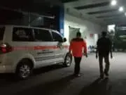 Orang Terlantar di Fly Over Kebon Nanas Dievakuasi ke RSUD Kota Tangerang Orang Terlantar di Fly Over Kebon Nanas Dievakuasi ke RSUD Kota Tangerang