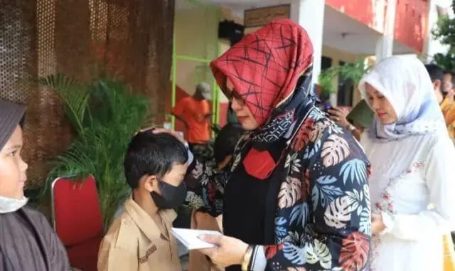 Muharram, Siswa SD Diajarkan Peduli Anak Yatim Muharram, Siswa SD Diajarkan Peduli Anak Yatim