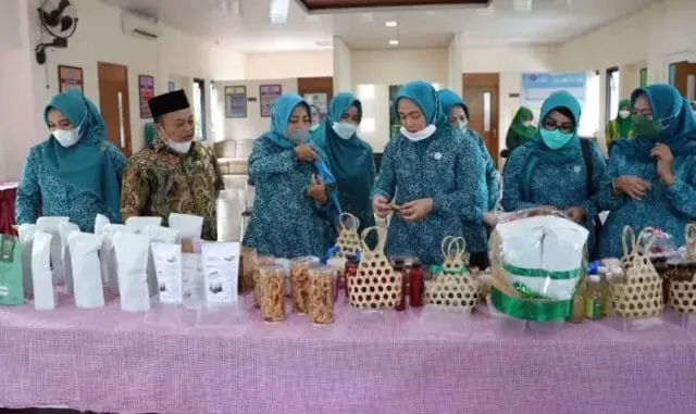 Kecamatan Cipondoh Wakili Kota Tangerang dalam Lomba UP2K Banten Kecamatan Cipondoh Wakili Kota Tangerang dalam Lomba UP2K Banten