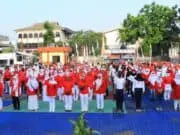 Warga Karawaci Gelar Jalan Sehat HUT Kemerdekaan RI Warga Karawaci Gelar Jalan Sehat HUT Kemerdekaan RI