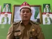 Muhammad Asdiansyah Kepala Desa Kadu Curug Mengekspresikan Puisi Kemerdekan Dirgahayu HUT RI ke 77 tahun Muhammad Asdiansyah Kepala Desa Kadu Kecamatan Curug.