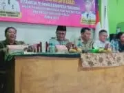 Dewan Barhum dan Dewan Kholid Ismail Kawal Musrenbang Desa Kampung Melayu Barat Dewan Barhum dan Dewan Kholid Ismail Kawal Musrenbang Desa Kampung Melayu Barat