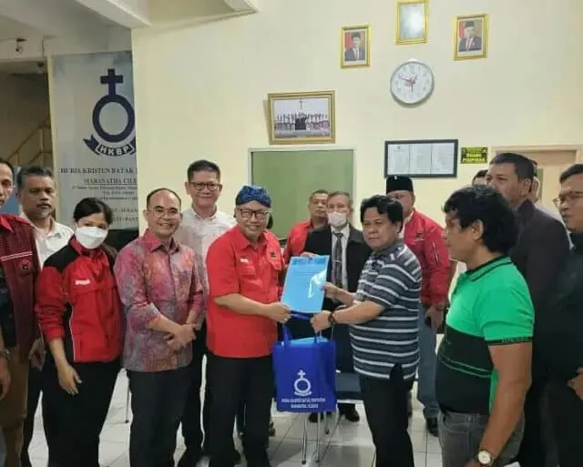 IMG-20220912-WA0041_copy_748x599 Anggota DPR RI Fraksi PDIP Dapil Banten, Ananta Wahana dan jajaran pengurus DPD PDIP Banten saat melakukan pertemuan dengan Pengurus dan Panitia Pembangunan Gereja HKBP Maranatha di Istana Cilegon.