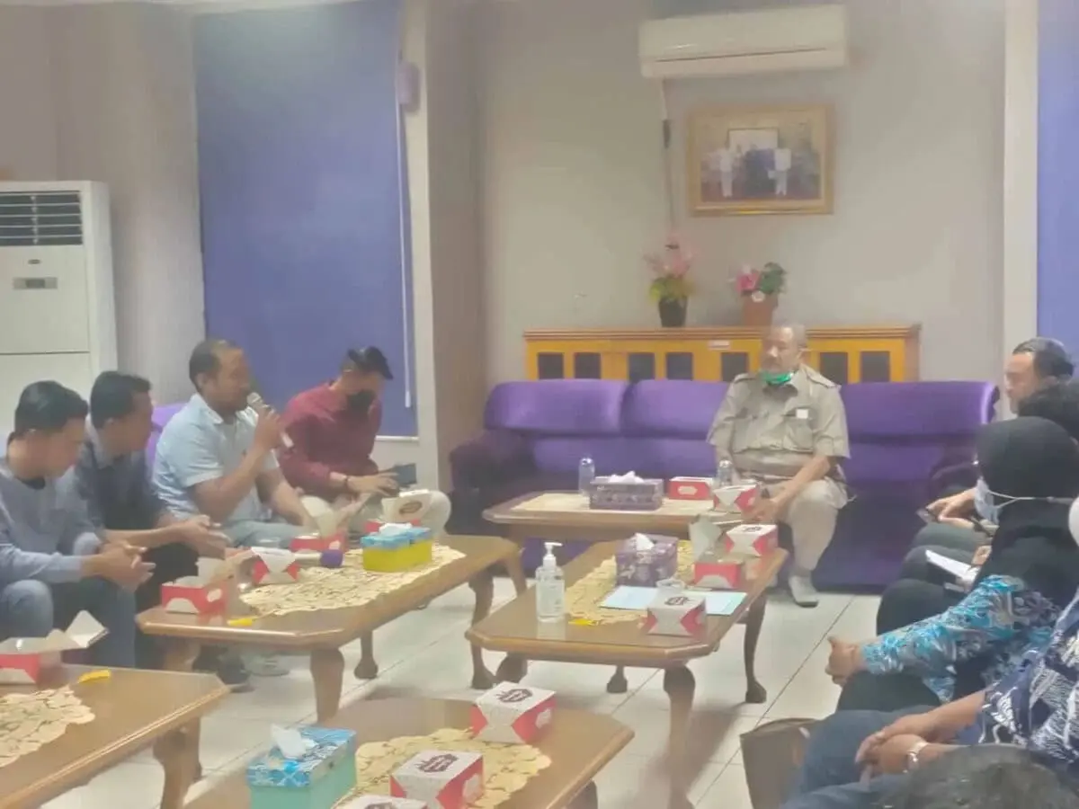 Sebut Owner Padi Padi Picnic Pembangkang, Ratusan Warga Tuntut Lokasi Ditutup Permanen Sebut Owner Padi Padi Picnic Pembangkang, Ratusan Warga Tuntut Lokasi Ditutup Permanen