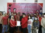 Abraham Garuda Laksono Daftar Caleg DPRD Banten ke PDIP Kabupaten Tangerang, Begini Ceritanya Abraham Garuda Laksono saat mendaftar sebagai calon anggota legislatif (Caleg) DPRD Provinsi Banten di DPC PDI Perjuangan Kabupaten Tangerang.