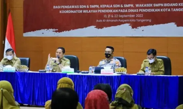 Cegah Pungli di Sekolah, Wali Kota Tangerang: Jangan Paksa yang Tidak Ada Jadi Diada-Adakan Cegah Pungli di Sekolah, Wali Kota Tangerang: Jangan Paksa yang Tidak Ada Jadi Diada-Adakan