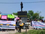 Sebut Owner Padi Padi Picnic Pembangkang, Ratusan Warga Tuntut Lokasi Ditutup Permanen Sebut Owner Padi Padi Picnic Pembangkang, Ratusan Warga Tuntut Lokasi Ditutup Permanen