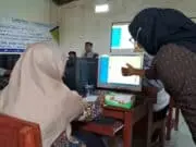 Ferawati, M.Pd: Lewat E-Learning, Produktivitas Guru SMK dapat Lebih Ditingkatkan Ferawati, M.Pd: Lewat E-Learning, Produktivitas Guru SMK dapat Lebih Ditingkatkan