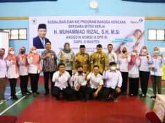 Muhammad Rizal Politisi PAN Bersama BKKBN Sosialisasi KIE di Karang Tengah Muhammad Rizal Politisi PAN Bersama BKKBN Sosialisasi KIE di Karang Tengah