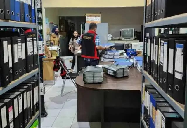 Kejati Banten Geledah dan Sita Dokumen di BPN Lebak, Rumah Tersangka AM Disegel Kejati Banten Geledah dan Sita Dokumen di BPN Lebak, Rumah Tersangka AM Disegel