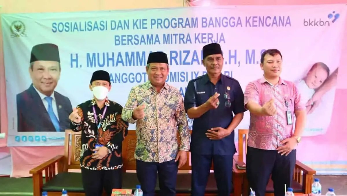Muhammad Rizal Politisi PAN Bareng BKKBN Sosialisasi Cegah Stunting di Sukamanah Rajeg Muhammad Rizal Politisi PAN Bareng BKKBN Sosialisasi Cegah Stunting di Sukamanah Rajeg