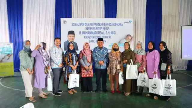 DPR RI Bersama BKKBN Sosialisasi KIE Program Bangga Kencana DPR RI Bersama BKKBN Sosialisasi KIE Program Bangga Kencana