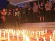 Libatkan 18 Komunitas Suporter, Kapolres dan Wakil Wali Kota Tangerang Berdoa Untuk Tragedi Kanjuruhan Libatkan 18 Komunitas Suporter, Kapolres dan Wakil Wali Kota Tangerang Berdoa Untuk Tragedi Kanjuruhan