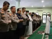 Doakan Korban Kanjuruhan, Polres Metro Tangerang Kota Gelar Shalat Ghaib Doakan Korban Kanjuruhan, Polres Metro Tangerang Kota Gelar Shalat Ghaib