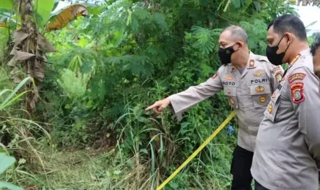 Diduga Duel Maut Sesama Sopir Angkot di Tangerang, Satu Tewas Satu Diburu Polisi Diduga Duel Maut Sesama Sopir Angkot di Tangerang, Satu Tewas Satu Diburu Polisi