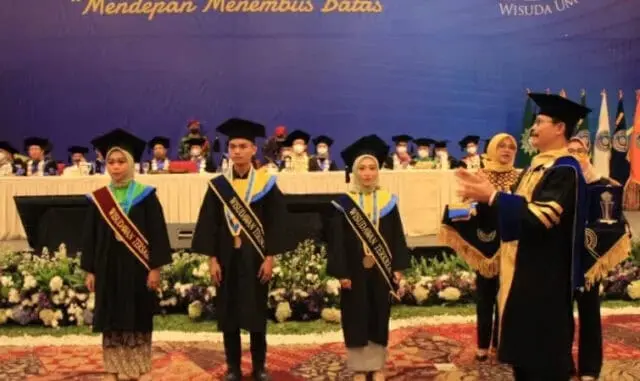 Berjumlah 2.353 Wisudawan, UMT Gelar Wisuda ke-15 Secara Tatap Muka di Ice BSD Berjumlah 2.353 Wisudawan, UMT Gelar Wisuda ke-15 Secara Tatap Muka di Ice BSD