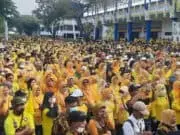 Rangkaian HUT Golkar ke-58 di Kota Tangerang, Stadion Benteng Berwarna Kuning Rangkaian HUT Golkar ke-58 di Kota Tangerang, Stadion Benteng Berwarna Kuning