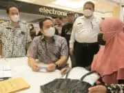 Luar Biasa! Pemkot Tangerang Gelontorkan 6,2 Miliar Bantuan Sosial Tunai ke 10.414 KPM Luar Biasa! Pemkot Tangerang Gelontorkan 6,2 Miliar Bantuan Sosial Tunai ke 10.414 KPM