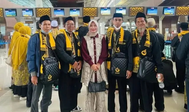 Masyaallah, 27 Guru Mengaji di Kosambi Timur Umrah Gratis dari Kepala Desa Masyaallah, 27 Guru Mengaji di Kosambi Timur Umrah Gratis dari Kepala Desa