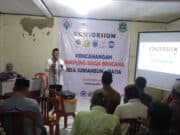Sinergitas Pemdes Surianeun Bersama Konsorsium Lakukan Pencanangan Kampung Siaga Bencana Konsorsium bersama Pemerintah Desa Surianeun Mencanangkan Kampung Siaga Bencana.