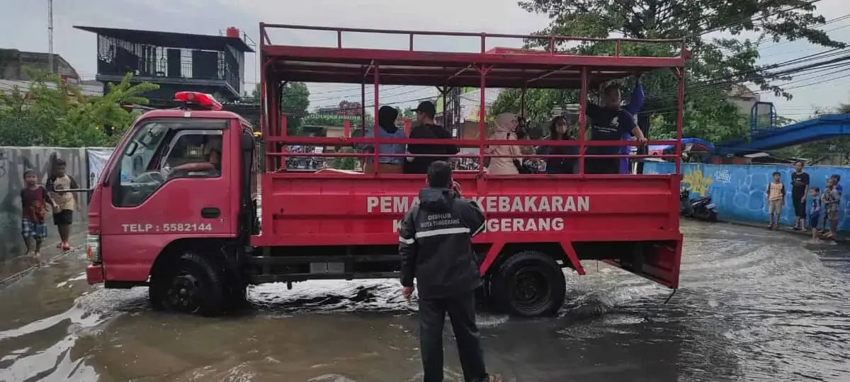 Banjir Sejumlah Titik di Kota Tangerang, Pemkot Kerahkan Berbagai Bantuan