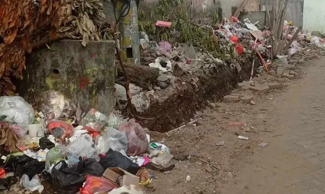 Janggal, Arief Diminta Sidak Pembangunan Drainase di Kelapa Indah Janggal, Arief Diminta Sidak Pembangunan Drainase di Kelapa Indah