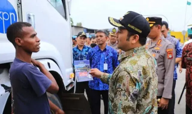 Tegas! Giliran Walikota -Kapolres Kompak Pantau Pengawasan Jam Operasional Truk Tegas! Giliran Walikota -Kapolres Kompak Pantau Pengawasan Jam Operasional Truk