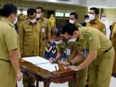 Penyegaran, Wali Kota Bongkar Pasang ASN di Lingkungan Pemerintah Kota Tangerang Penyegaran, Wali Kota Bongkar Pasang ASN di Lingkungan Pemerintah Kota Tangerang