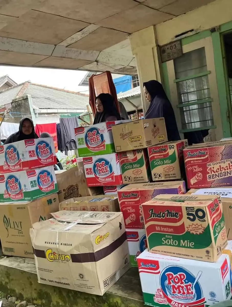 Lewat Tangcity Care, Tangcity Mall Donasikan Kebutuhan Sandang dan Pangan ke Cianjur Lewat Tangcity Care, Tangcity Mall Donasikan Kebutuhan Sandang dan Pangan ke Cianjur