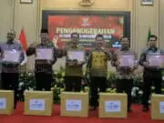 Pemerintah Kota Tangerang Enam Kali Didaulat Sebagai Badan Publik Informatif Pemerintah Kota Tangerang Enam Kali Didaulat Sebagai Badan Publik Informatif