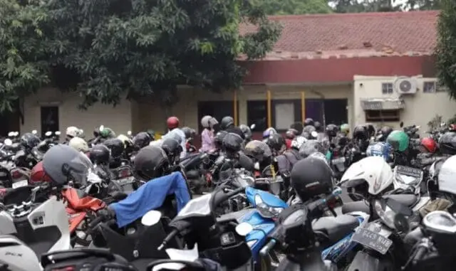 Waspada Curanmor, Gunakan Kunci Ganda Saat Parkir Waspada Curanmor, Gunakan Kunci Ganda Saat Parkir