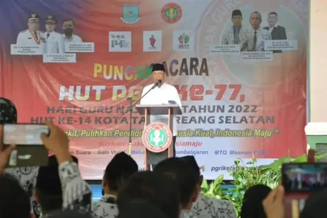 Peringati HGN dan HUT ke-77 PGRI, Benyamin : Guru Harus Siap Hadapi Tantangan Peradaban Peringati HGN dan HUT ke-77 PGRI, Benyamin : Guru Harus Siap Hadapi Tantangan Peradaban