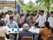 Polisi Polsek Pinang Lakukan Pengamanan Penyaluran BLT BBM dan BPNT