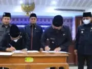 5,1 Triliun, Tok ! DPRD Kota Tangerang Tetapkan APBD T.A 2023 5,1 Triliun, Tok ! DPRD Kota Tangerang Tetapkan APBD T.A 2023
