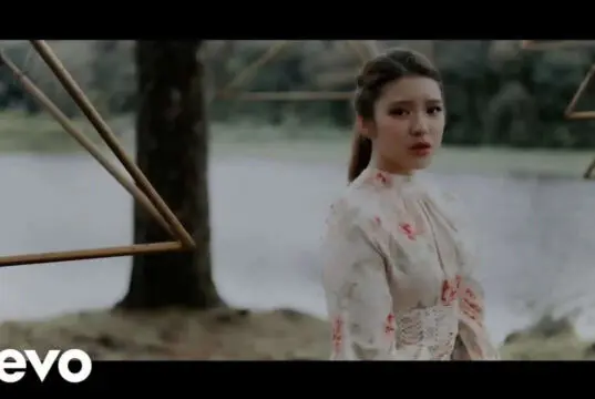 Lirik Lagu Usai - Tiara Andini