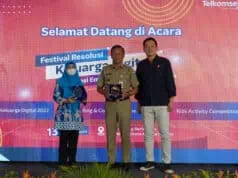 Telkomsel Sukses Gelar Awarding Festival Resolusi Keluarga Digital Telkomsel Sukses Gelar Awarding Festival Resolusi Keluarga Digital
