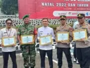 Camat Legok Cucu Abdurrosyied Dapat Piagam Penghargaan oleh Kanwil Kemenkumham Banten Camat Legok Cucu Abdurrosyied Dapat Piagam Penghargaan oleh Kanwil Kemenkumham Banten