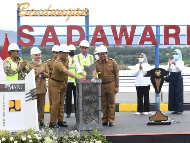 Presiden Jokowi Resmikan Bendungan Sadawarna di Kabupaten Sumedang Presiden Jokowi Resmikan Bendungan Sadawarna di Kabupaten Sumedang