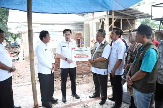 Kemendagri dan BNPP Bangun Fasilitas MCK untuk Korban Gempa Cianjur Kemendagri dan BNPP Bangun Fasilitas MCK untuk Korban Gempa Cianjur