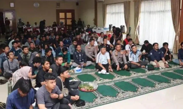 Keseruan Nobar Piala Dunia Qatar 2022 di Polres Metro Tangerang Kota