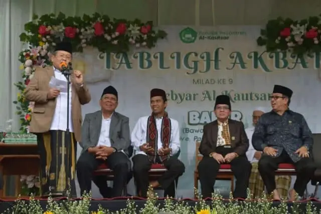 Bersama Ust.Abdul Somad, Wali Kota Benyamin Hadir di Gebyar Al Kautsar Bersama Ust.Abdul Somad, Wali Kota Benyamin Hadir di Gebyar Al Kautsar