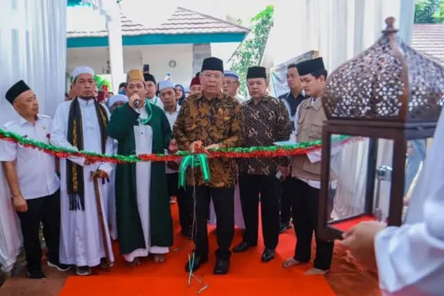 Buka Pameran Artefak Peninggalan Rasulullah SAW, Benyamin: Ayo Datang ke Lokasi! Buka Pameran Artefak Peninggalan Rasulullah SAW, Benyamin: Ayo Datang ke Lokasi!