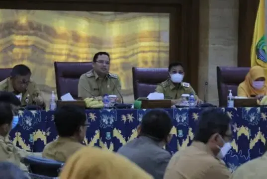 Rapat Evaluasi, Walikota dan Wakil Walikota Tangerang Minta Lurah Camat Kreatif Rapat Evaluasi, Walikota dan Wakil Walikota Tangerang Minta Lurah Camat Kreatif